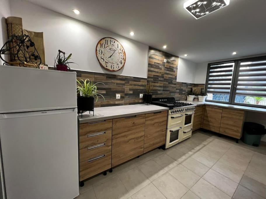 Gite A La Ferme Avec Jacuzzi Et Piscine Chauffee Saint-Felix-de-Tournegat Esterno foto